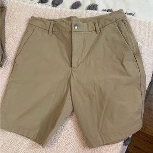Lululemon shorts size 32